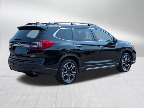 Used 2025 Subaru Ascent Touring AWD/4WD image 7