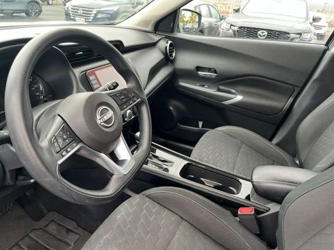 Used 2024 Nissan Kicks SV image 33