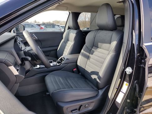 New 2026 Mitsubishi Outlander SE image 6