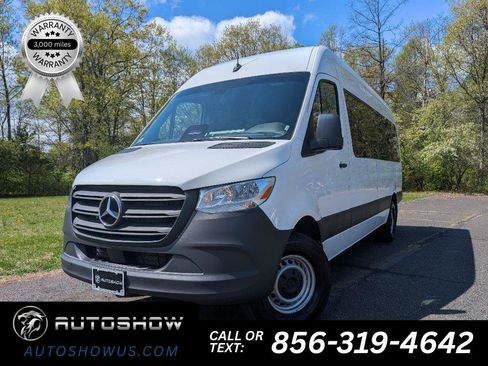 Used 2025 Mercedes-Benz Sprinter 2500 image 1
