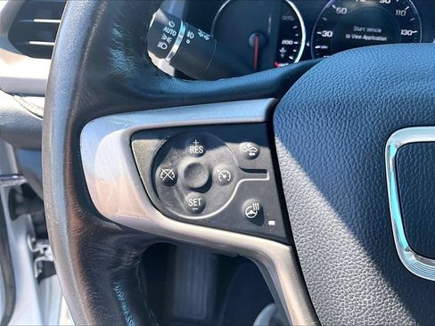 Used 2019 GMC Acadia Denali AWD/4WD image 18