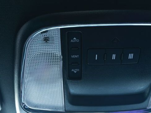 Used 2020 Dodge Charger GT RWD image 19