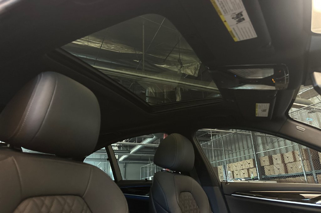 Used 2023 BMW 530e w/ Executive Package RWD image 16