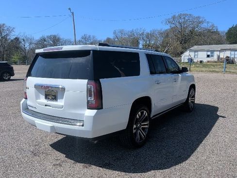 Used 2019 GMC Yukon XL Denali w/ Denali Ultimate Package image 5