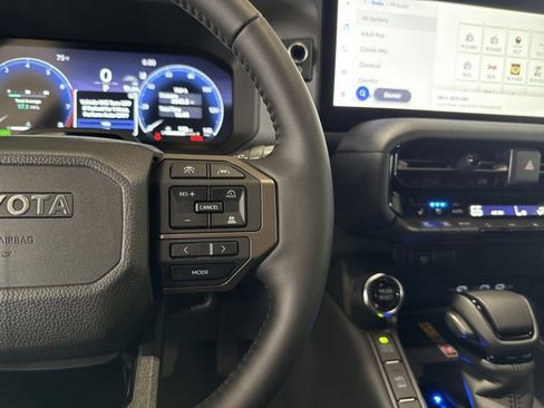 Used 2025 Toyota Land Cruiser image 13