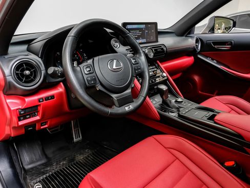 Used 2024 Lexus IS 500 image 3