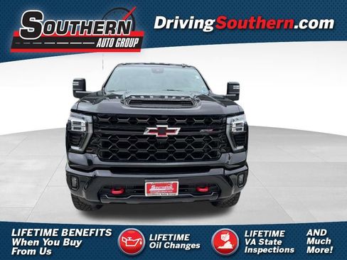 Used 2024 Chevrolet Silverado 2500 ZR2 AWD/4WD image 1