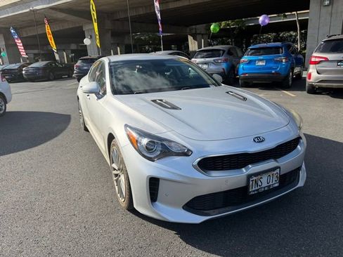 Used 2018 Kia Stinger image 2