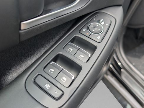 Used 2025 Hyundai Sonata SEL FWD image 13