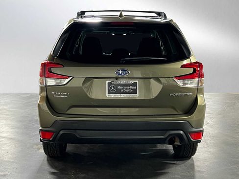 Used 2023 Subaru Forester Premium AWD/4WD image 4