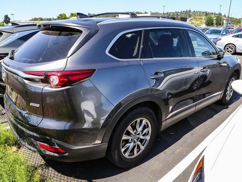 Used 2018 MAZDA CX-9 Touring w/ Touring Premium Package image 9