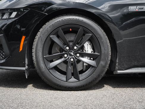 Used 2024 Ford Mustang GT RWD image 13