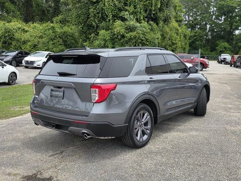Used 2022 Ford Explorer XLT w/ Equipment Group 202A RWD image 6