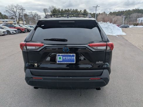 Used 2023 Toyota RAV4 AWD Hybrid image 4
