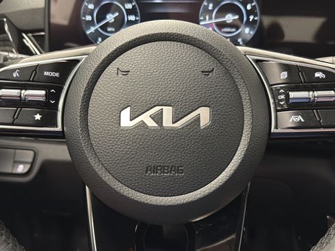Used 2025 Kia Seltos X-Line AWD/4WD image 15