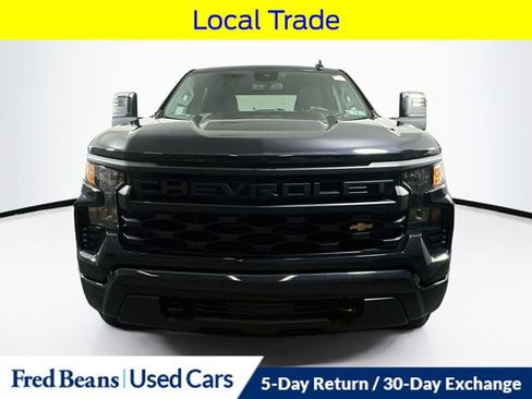 Used 2023 Chevrolet Silverado 1500 Custom AWD/4WD image 2