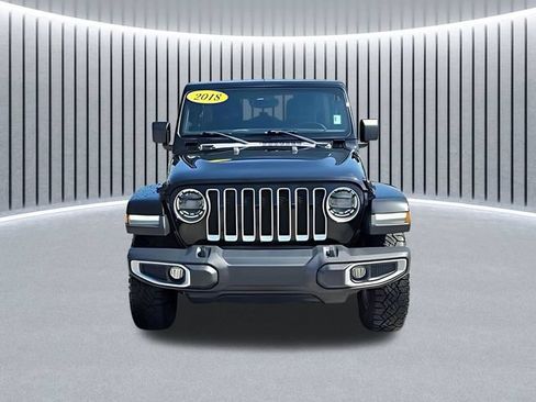 Used 2018 Jeep Wrangler Unlimited Sahara w/ LED Lighting Group AWD/4WD image 2