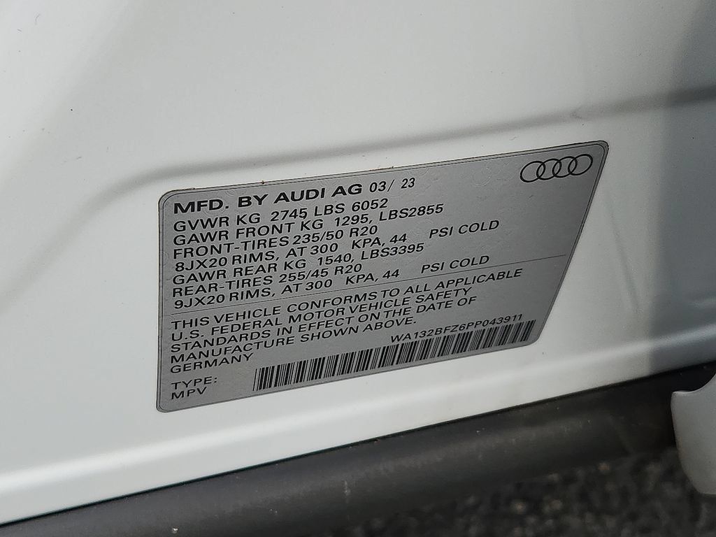 Used 2023 Audi Q4 e-tron Premium Plus w/ Premium Plus AWD/4WD image 26