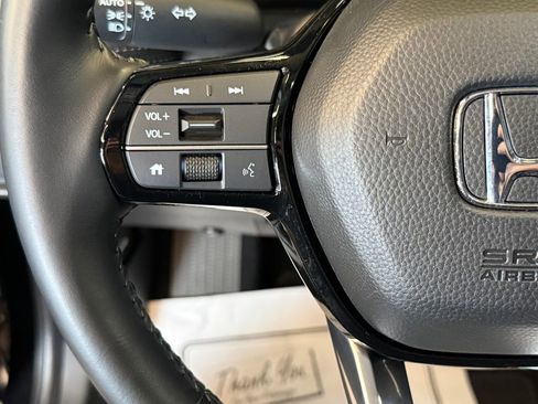 Used 2026 Honda HR-V EX-L image 9