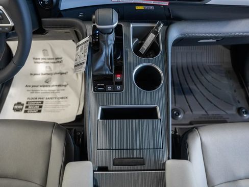 New 2026 Toyota Sienna XLE FWD image 26