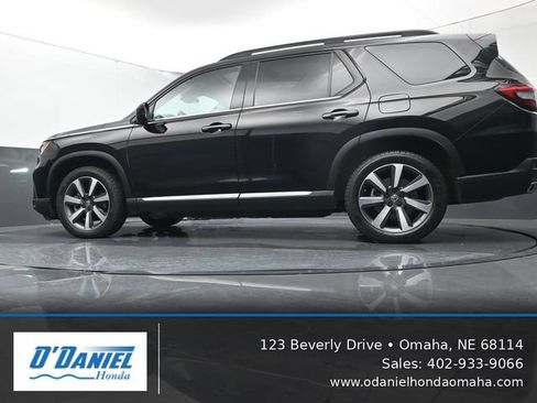 Used 2024 Honda Pilot Touring image 10