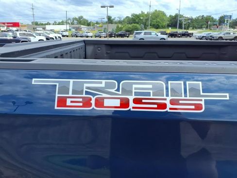 Used 2023 Chevrolet Silverado 1500 LT Trail Boss w/ LT Trail Boss Premium Package AWD/4WD image 53