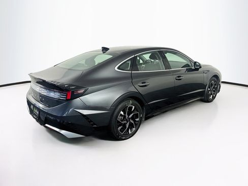 Used 2025 Hyundai Sonata SEL FWD image 9