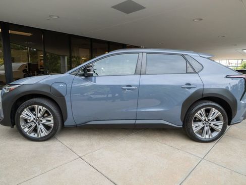 Certified 2023 Subaru Solterra AWD image 4
