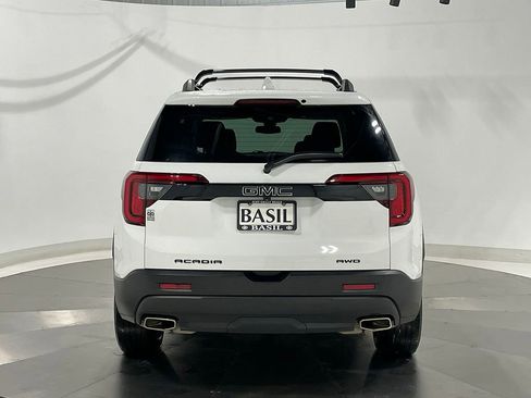 Used 2022 GMC Acadia SLT w/ Elevation Edition image 12