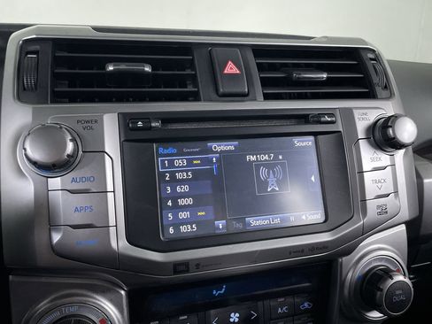 Used 2016 Toyota 4Runner Limited image 15