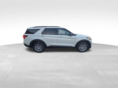 New 2026 Ford Explorer Active AWD/4WD image 7