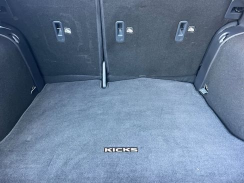 Used 2024 Nissan Kicks S image 17