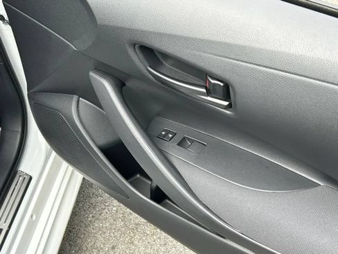 Used 2023 Toyota Corolla LE w/ LE Convenience Package FWD image 27
