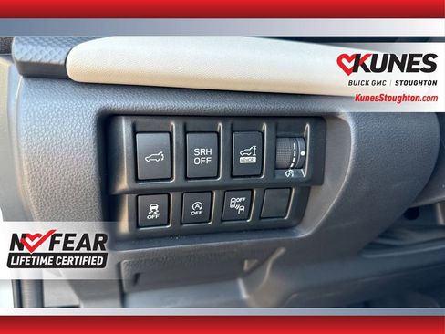 Used 2024 Subaru Forester Limited image 25