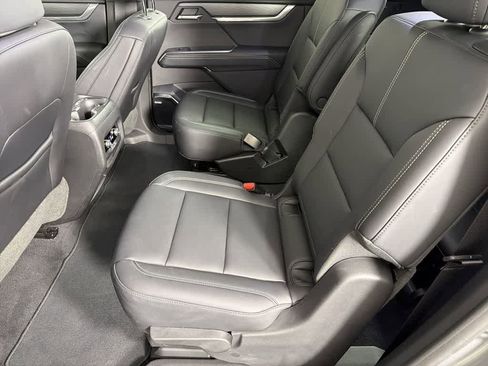 New 2025 GMC Acadia Elevation w/ Elevation Premium Package image 39