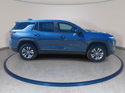 Used 2026 Chevrolet Equinox LT FWD image 4