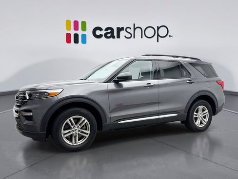 Used 2023 Ford Explorer XLT w/ Equipment Group 202A AWD/4WD image 1