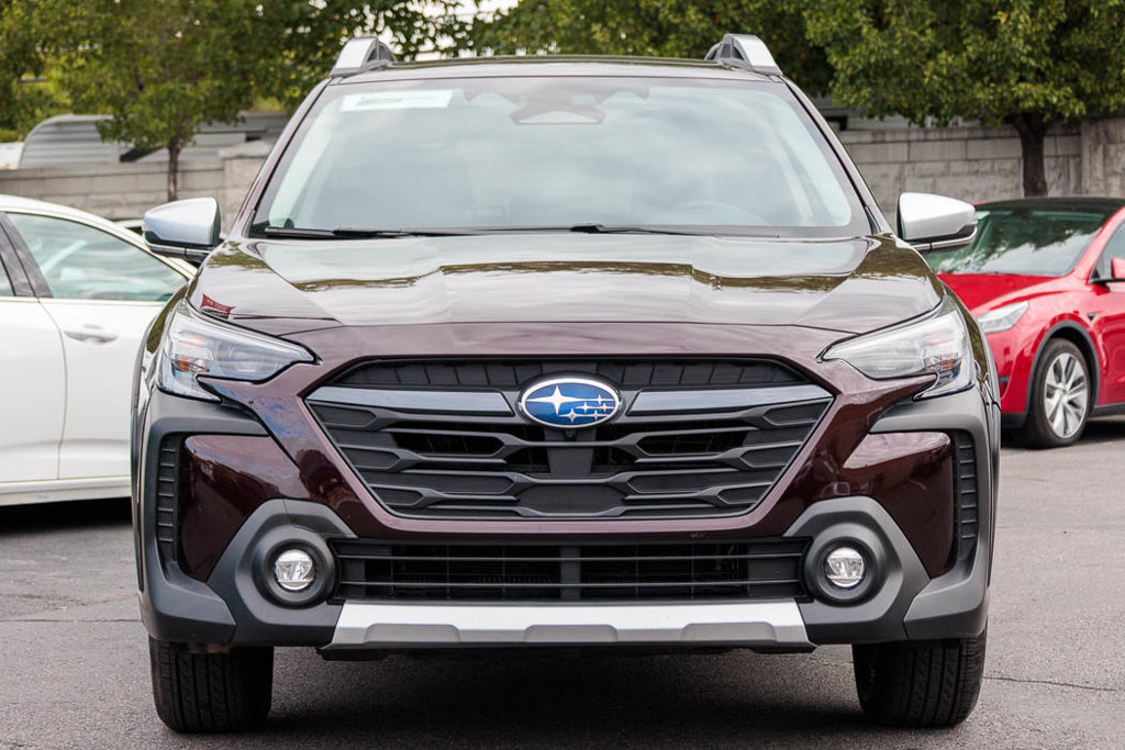 Used 2025 Subaru Outback Touring XT AWD/4WD image 12