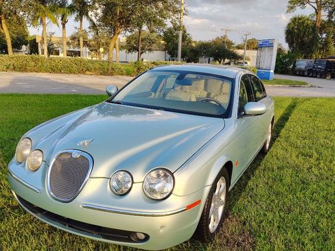 Used 2006 Jaguar S-TYPE 4.2 image 48