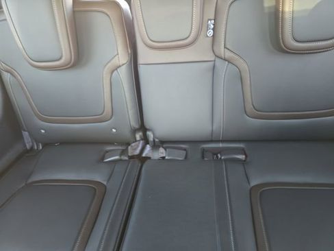 New 2026 Nissan Armada SL w/ Captain's Chari Seat Package image 18