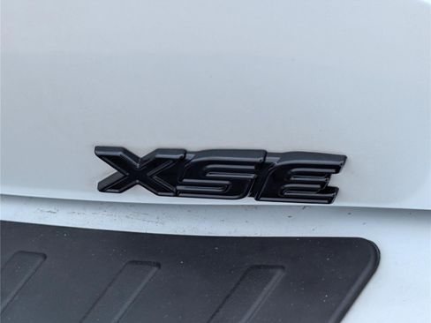 Used 2025 Toyota Corolla XSE FWD image 9