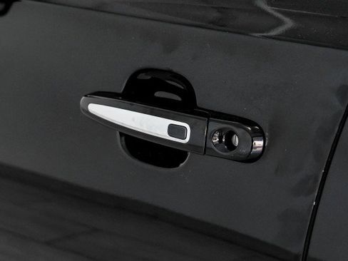 Used 2015 Lincoln MKS w/ Equipment Group 101A image 41