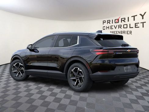 New 2026 Chevrolet Equinox EV LT image 3