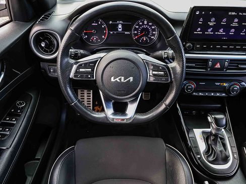 Used 2022 Kia Forte GT-Line image 17