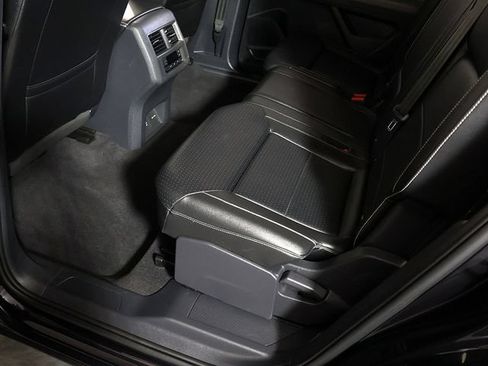 Used 2022 Volkswagen Atlas SE w/ Panoramic Sunroof Package AWD/4WD image 29