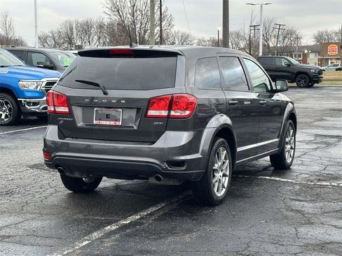 Used 2019 Dodge Journey GT w/ Driver Convenience Group image 4