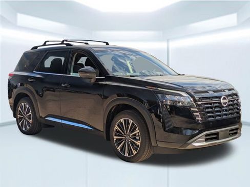 New 2026 Nissan Pathfinder Platinum image 8