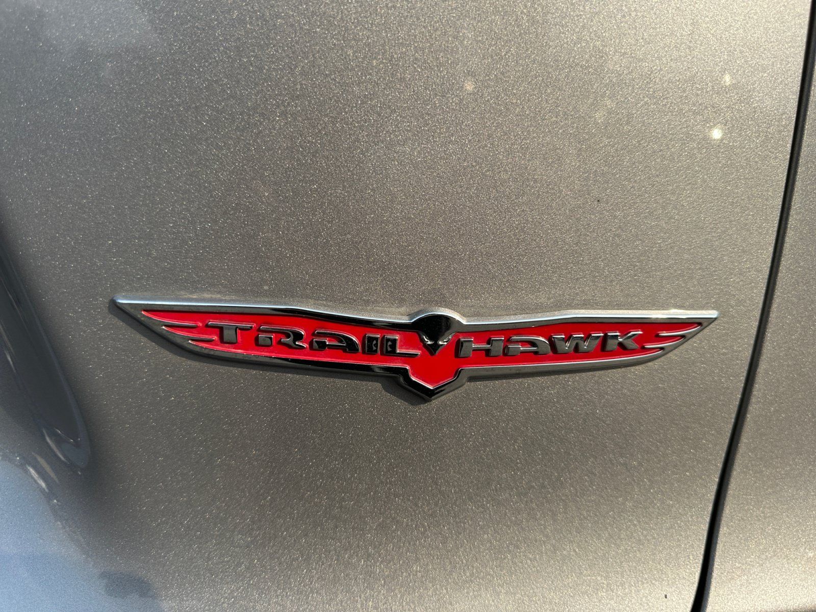 Used 2019 Jeep Cherokee Trailhawk w/ Cold Weather Group AWD/4WD image 30