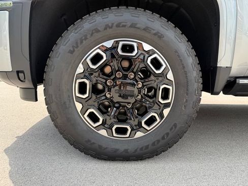New 2026 GMC Sierra 2500 Denali Ultimate AWD/4WD image 11