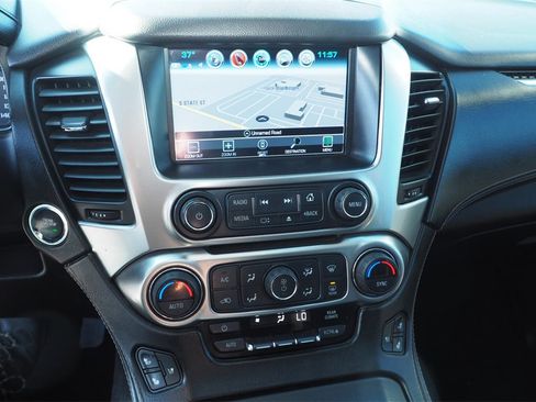 Used 2017 Chevrolet Suburban Premier image 24